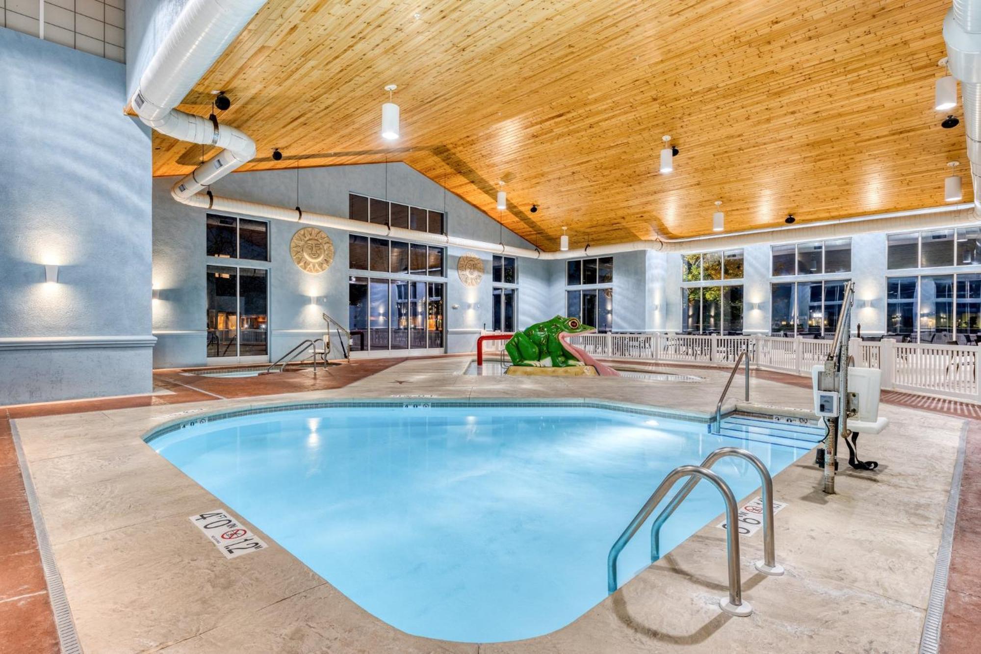 Holiday Inn Express & Suites - Green Bay East By Ihg Eksteriør bilde
